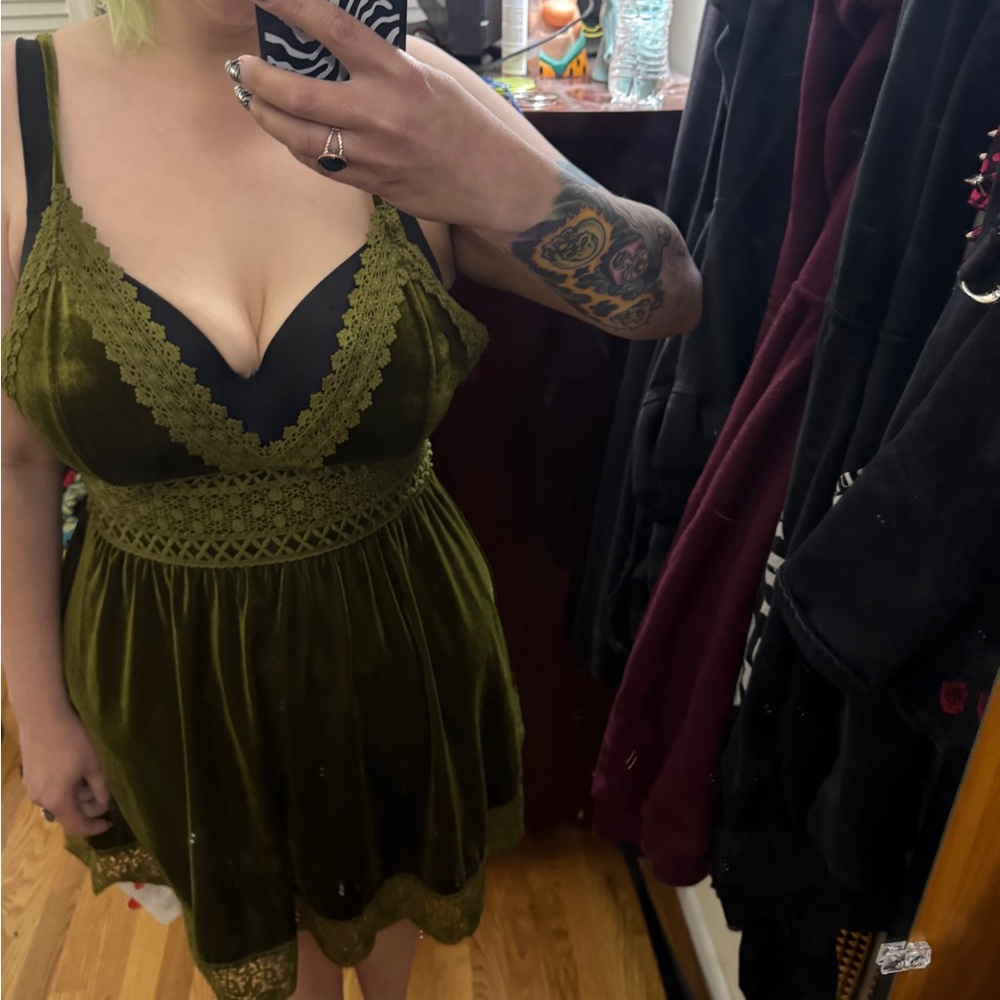 Cider Green Velvet Dress with Lace Detail